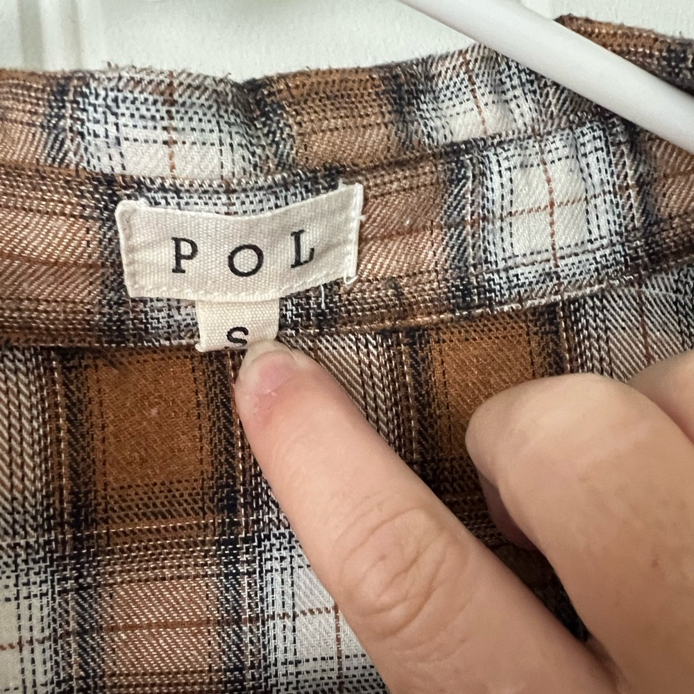 Pol oversized flannel. Rough hem. Size S. Cute alone & for layering. Lightweight
